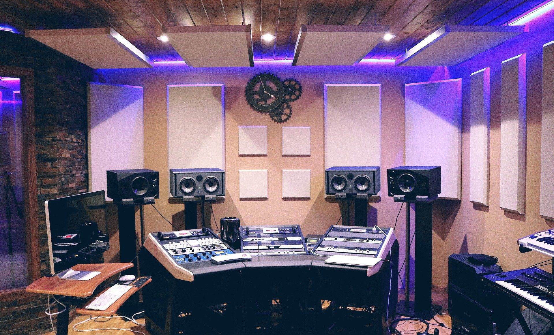 Soundproof room