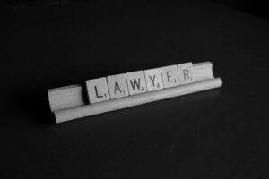 How to become a Lawyer?